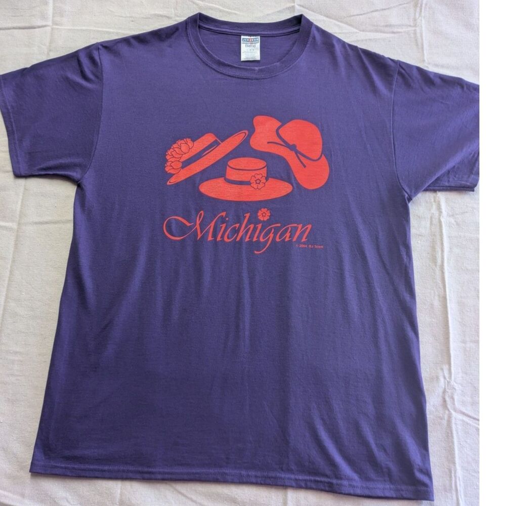 Vintage 2004 Jerzees Michigan Graphic T Shirt Purple Red Hat Ladies Large Boxy